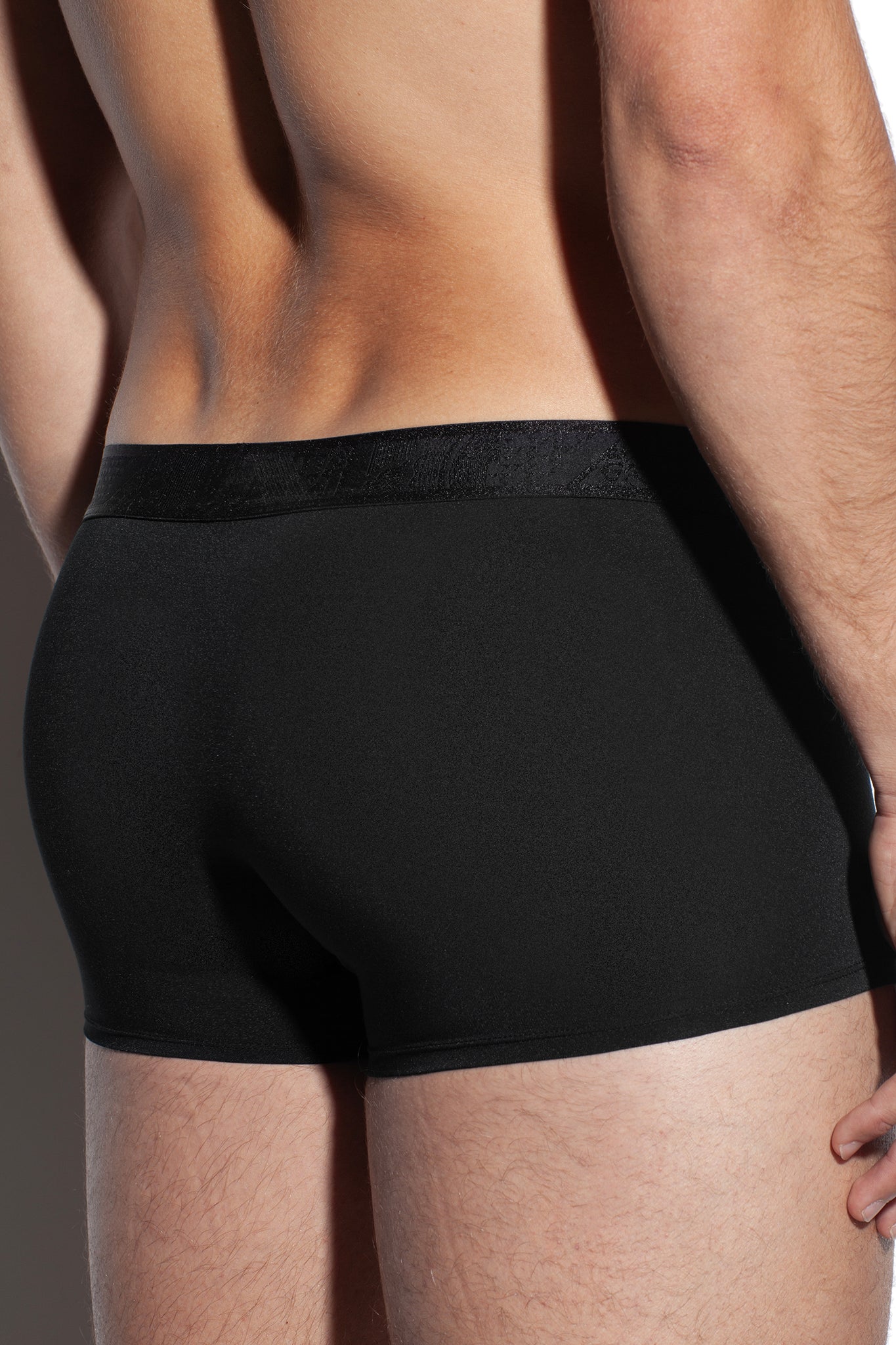 GOLDEN REVERIE TRUNK - BLACK