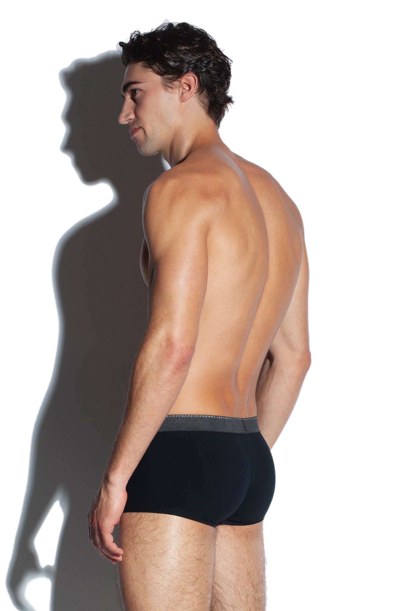 GREEK RIPPLE TRUNK - BLACK