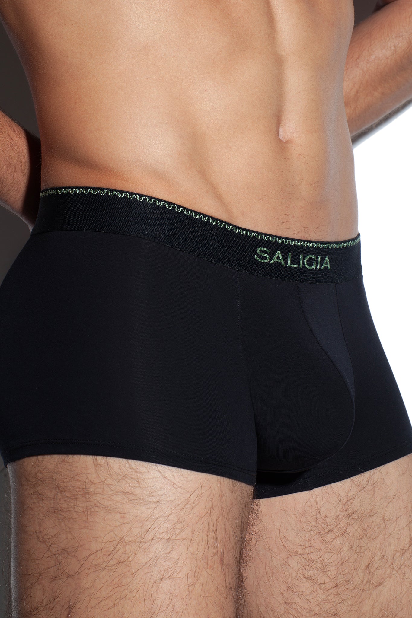 GREEK IRIS TRUNK - BLACK