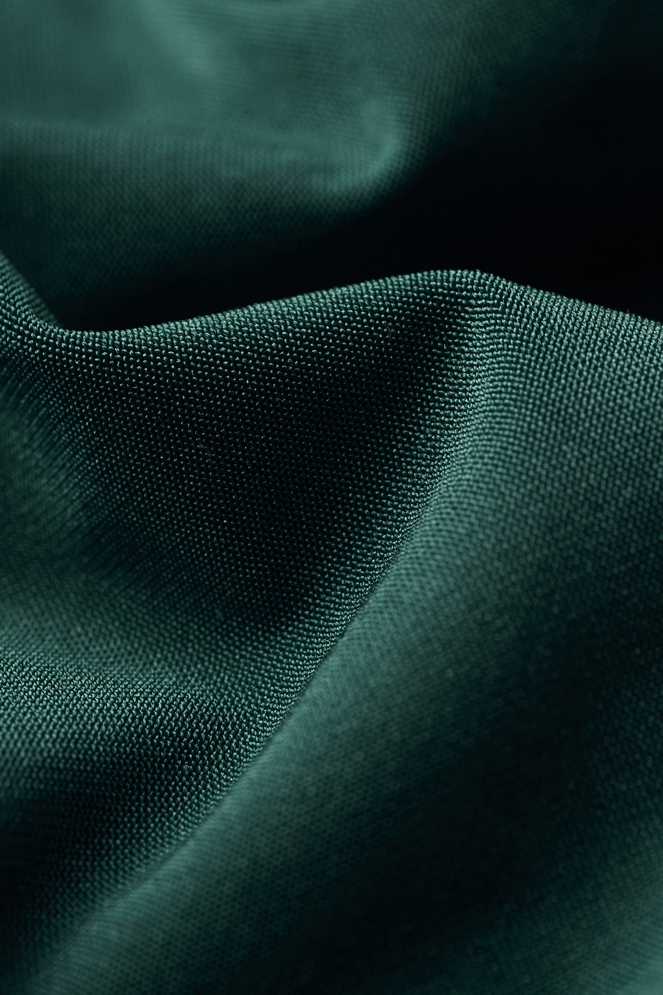 LUSTROUS NIGHT SPORT BRIEF - GREEN